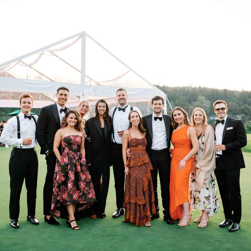 Invite the People You Love, Don't Invite People You've Lost Touch With, Consider Your Budget and Venue, Don't Let Your Parents Add People You Don't Know, Account for Plus-Ones, Don't Feel Obligated to Invite Children, Cut Anyone Who Doesn't Support You, Don't Worry About Giving Each Family the Same Number of Invitations