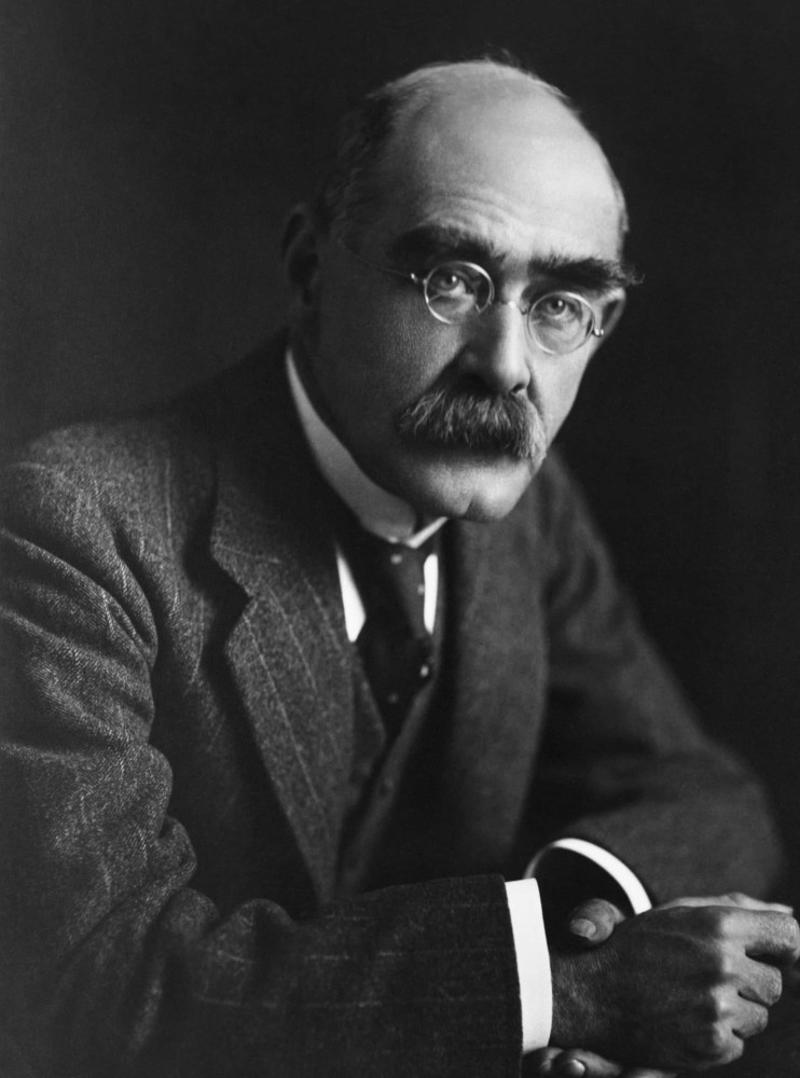 Rudyard Kipling (1865–1936) Erick Avari, Ben Kingsley, Joanna Lumley, Cliff Richard, George Orwell (1903–1950), Freddie Mercury (1946–1991), Vivien Leigh (1913–1967), Rudyard Kipling (1865–1936), Merle Oberon (1911–1979), Karen David, William Makepeace Thackeray (1811–1863), Julie Christie, Spike Milligan (1918–2002), Gerald Durrell (1925–1995), Engelbert Humperdinck, Peter Sarstedt (1941–2017)