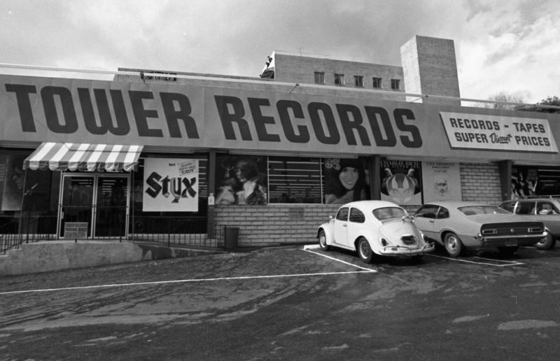 Beloved US stores that have closed their doors, Tower Records, Pets.com, Circuit City, Blockbuster, The Bon-Ton, Toys R Us, Stein Mart, Lord &amp; Taylor, Stage Stores, Family Video, Fry's Electronics, Woolworth's