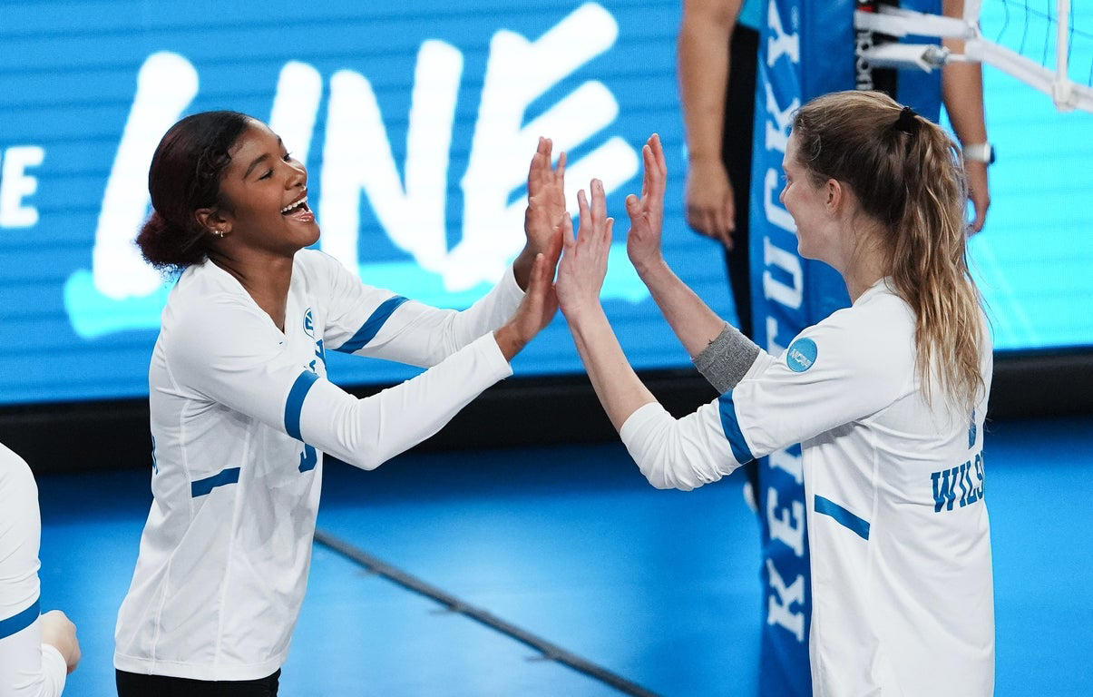 Fantastic women's volleyball photos from the 2024 college season