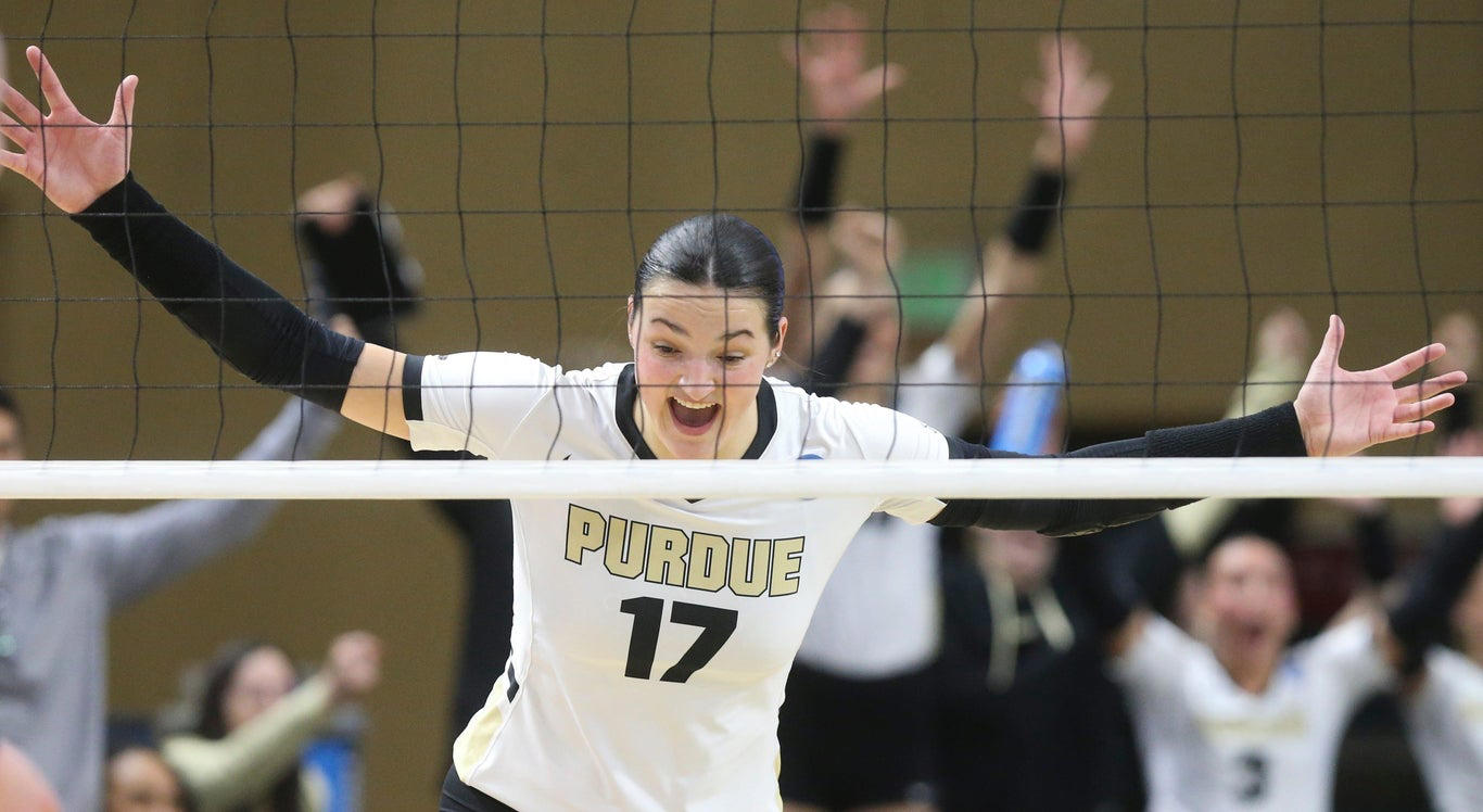 Fantastic women's volleyball photos from the 2024 college season