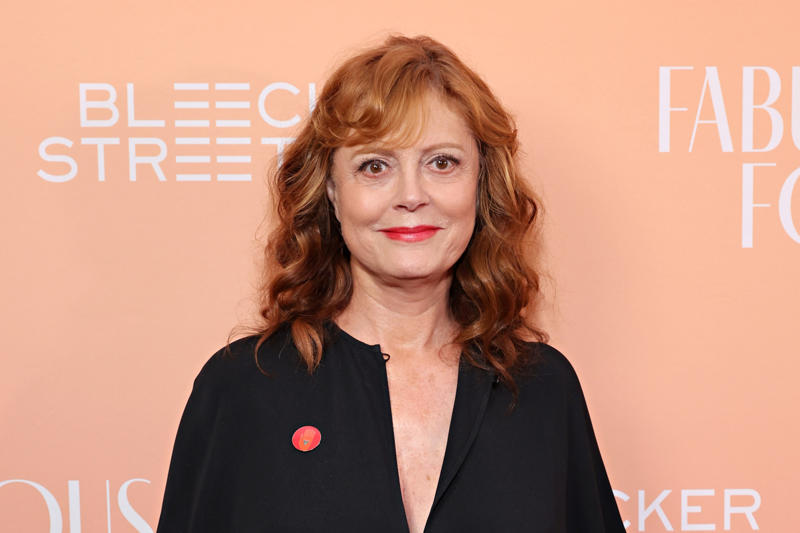 Susan Sarandon The Human Cell Atlas project, Seborrheic keratosis, Age spots, Cherry angioma, Solar elastosis, Spider veins, Contact dermatitis, Contact dermatitis and aging, Sagging skin, Skin cancer, Celebrities who embrace their aging skin: Meryl Streep, Susan Sarandon, Avoid tanning, Avoid smoking, Changing position often, Manage stress