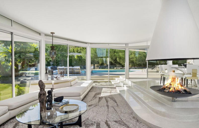 What homes of the future looked like 70 years ago, Monsanto House of the Future, California, USA, Elvis’ futuristic honeymoon hideaway, California, USA, Richard Neutra's space age treehouse, California, USA, The House of Tomorrow, Indiana, USA, The search for a renovator, Discovery of solar heating, Charles Schridde's Motorola homes, Worldwide, The Bubble Palace, Theoule-sur-Mer, France, Stahl House / Case Study 22, California, USA, Habitat 67, Montreal, Canada, Iconic Futuro pods, Espoo, Finland, Iconic Futuro pods, Munich, Germany, Iconic Futuro pod, Berlin, Germany, Casa Gilardi, Mexico City, Mexico, Motel l'Eau Vive, Vosges, France