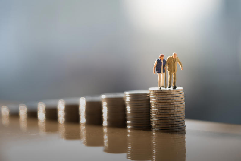 Sort out your finances, Wind down gently, Be ready for ups and downs, Keep a routine, Learn something new, Stay active, Connect with others, Get a health check, Keep in touch with colleagues, Practice mindfulness, Volunteer, Get plenty of fresh air, Get a pet
