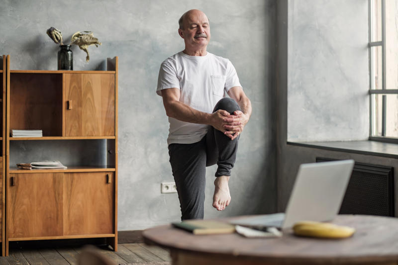 Sort out your finances, Wind down gently, Be ready for ups and downs, Keep a routine, Learn something new, Stay active, Connect with others, Get a health check, Keep in touch with colleagues, Practice mindfulness, Volunteer, Get plenty of fresh air, Get a pet