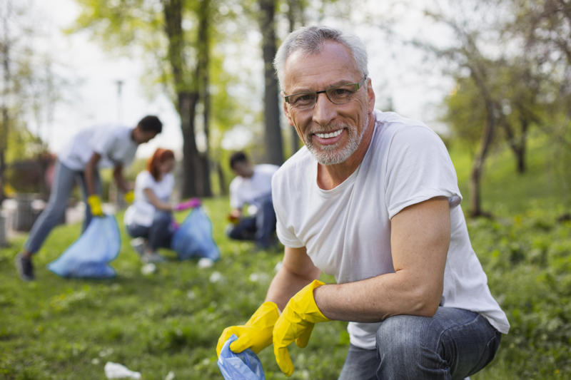 Sort out your finances, Wind down gently, Be ready for ups and downs, Keep a routine, Learn something new, Stay active, Connect with others, Get a health check, Keep in touch with colleagues, Practice mindfulness, Volunteer, Get plenty of fresh air, Get a pet