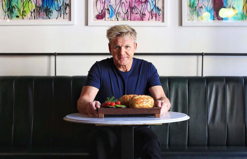 21. Gordon Ramsay: rest your meat 36. Ina Garten: cook scrambled eggs on a low heat, 35. Meghan Markle: garnish everything, 34. Gordon Ramsay: eat later in the day, 33. Jamie Oliver: make the crispiest bacon, 32. Guy Fieri: slow roast onions and garlic, 31. Nigella Lawson: always brine your turkey, 30. Martha Stewart: roll citrus fruit, 29. Giada De Laurentiis: substitute heavy cream for flour, butter and stock in savoury dishes, 28. Bobby Flay: only flip burgers once, 27. Mary Berry: use full-fat cream cheese to ice cakes, 26. Julia Child: don’t worry about mistakes, 25. Ree Drummond: chill cinnamon roll dough, 24. Rachael Ray: make cannelloni with lasagne sheets, 23. Ina Garten: add a cup of coffee to chocolate cake batter, 22. Meghan Markle: find the fun in food, 21. Gordon Ramsay: rest your meat, 20. Jamie Oliver: Make perfect poached eggs, 19. Guy Fieri: fry steak in oil and butter, 18. Nigella Lawson: roll your roast potatoes in semolina, 17. Martha Stewart: let cheesecake cool in the oven, 16. Giada De Laurentiis: squeeze excess water out of frozen spinach, 15. Bobby Flay: check steak with a meat thermometer, 14. Mary Berry: use seasonal produce, 13. Julia Child: know when your chicken is cooked, 12. Ree Drummond: add glaze to ribs later, 11. Rachael Ray: freeze cubes of roasted garlic and onion, 10. Ina Garten: coat add-ins with flour so they distribute evenly, 9. Guy Fieri: use bacon fat as the base for a roux, 8. Nigella Lawson: use chicken wings for soup, 7. Martha Stewart: add spice to mac ’n’ cheese, 6. Mary Berry: experiment with different textures and colours, 5. Bobby Flay: use a burger lid to melt cheese, 4. Martha Stewart: make steakhouse baked potatoes, 3. Ree Drummond: remove cookies from the oven early, 2. Rachael Ray: increase potatoes’ surface area to make them crispy
