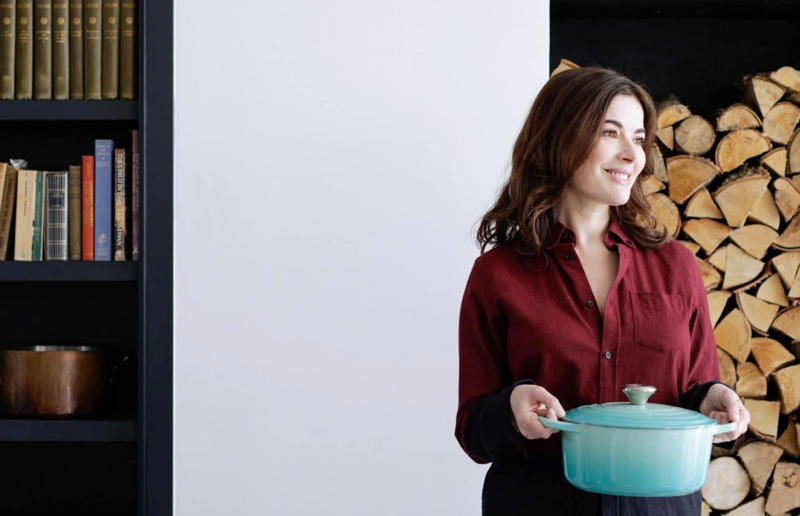 8. Nigella Lawson: use chicken wings for soup 36. Ina Garten: cook scrambled eggs on a low heat, 35. Meghan Markle: garnish everything, 34. Gordon Ramsay: eat later in the day, 33. Jamie Oliver: make the crispiest bacon, 32. Guy Fieri: slow roast onions and garlic, 31. Nigella Lawson: always brine your turkey, 30. Martha Stewart: roll citrus fruit, 29. Giada De Laurentiis: substitute heavy cream for flour, butter and stock in savoury dishes, 28. Bobby Flay: only flip burgers once, 27. Mary Berry: use full-fat cream cheese to ice cakes, 26. Julia Child: don’t worry about mistakes, 25. Ree Drummond: chill cinnamon roll dough, 24. Rachael Ray: make cannelloni with lasagne sheets, 23. Ina Garten: add a cup of coffee to chocolate cake batter, 22. Meghan Markle: find the fun in food, 21. Gordon Ramsay: rest your meat, 20. Jamie Oliver: Make perfect poached eggs, 19. Guy Fieri: fry steak in oil and butter, 18. Nigella Lawson: roll your roast potatoes in semolina, 17. Martha Stewart: let cheesecake cool in the oven, 16. Giada De Laurentiis: squeeze excess water out of frozen spinach, 15. Bobby Flay: check steak with a meat thermometer, 14. Mary Berry: use seasonal produce, 13. Julia Child: know when your chicken is cooked, 12. Ree Drummond: add glaze to ribs later, 11. Rachael Ray: freeze cubes of roasted garlic and onion, 10. Ina Garten: coat add-ins with flour so they distribute evenly, 9. Guy Fieri: use bacon fat as the base for a roux, 8. Nigella Lawson: use chicken wings for soup, 7. Martha Stewart: add spice to mac ’n’ cheese, 6. Mary Berry: experiment with different textures and colours, 5. Bobby Flay: use a burger lid to melt cheese, 4. Martha Stewart: make steakhouse baked potatoes, 3. Ree Drummond: remove cookies from the oven early, 2. Rachael Ray: increase potatoes’ surface area to make them crispy