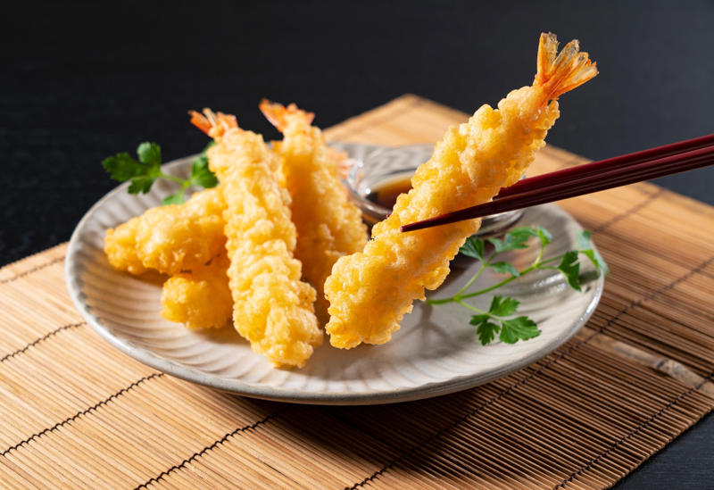 Tempura Hush puppies, French fries, Fried green tomatoes, Banh cam, Tostones, Fried chicken, Chimichangas, Chicharrón, Maakouda, Spring rolls, Fish and chips