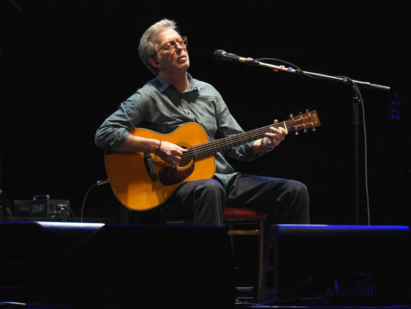 Eric Clapton Michael Jackson, Paul McCartney, Jimi Hendrix, Lionel Richie, Elvis Presley, Bob Dylan, Miles Davis, Eric Clapton, Eddie Van Halen, Taylor Swift, Stevie Wonder, Kurt Vile
