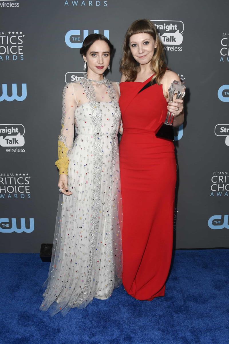Emerald Fennell and Camilla Parker Bowles, Helen Mirren and Queen Elizabeth II, Angelina Jolie and Mariane Pearl, Will Smith and Muhammad Ali, Sandra Bullock and Leight Anne Tuohy, Brad Pitt and Billy Beane, Christian Bale and Dicky Eklund, Julia Roberts and Elizabeth Gilbert, Leonardo DiCaprio and Frank Abagnale Jr., Mark Wahlberg and Vince Papale, Reese Witherspoon and Cheryl Strayed, Selma Blair and Kris Jenner, Zoe Kazan and Emily Gordon, Brie Larson and Jeannette Walls, Jessica Chastain and Molly Bloom, Tatiana Maslany and Erin Hurley