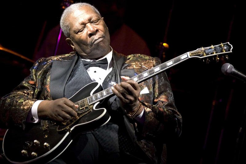 B.B. King Jeff Beck (1944 - 2023), Jimi Hendrix (1942–1970), Eric Clapton, Brian May, Angus Young, Keith Richards, Frank Zappa (1940–1993), Prince (1958–2016), B.B. King (1925–2015), Duane Allman (1946–1971), David Gilmour, Stevie Ray Vaughn (1954–1990), Hank Marvin, Robert Fripp, Joe Satriani