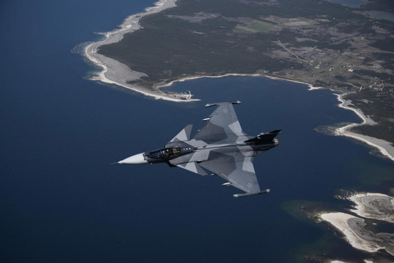 Sweden and NATO’s Air Pollicing Mission Swedish Gripens are patrolling alliance airspace, Sweden and NATO’s Air Pollicing Mission, Scrambled from Poland’s Malbrok airbase, The first time Gripens were scrambled, Executed under NATO leadership, Sweden and the UK on patrol duties, What we know about the situation, RAF fighters called on three times, An incident on April 15th, Intercepting a Russian spy plane, A second interception targeting fighter jets, Intercepting an unknown plane on April 17th, An intercept and identify mission, The plane wasn’t communicating, The 140th Expeditionary Air Wing, Operation Chessman