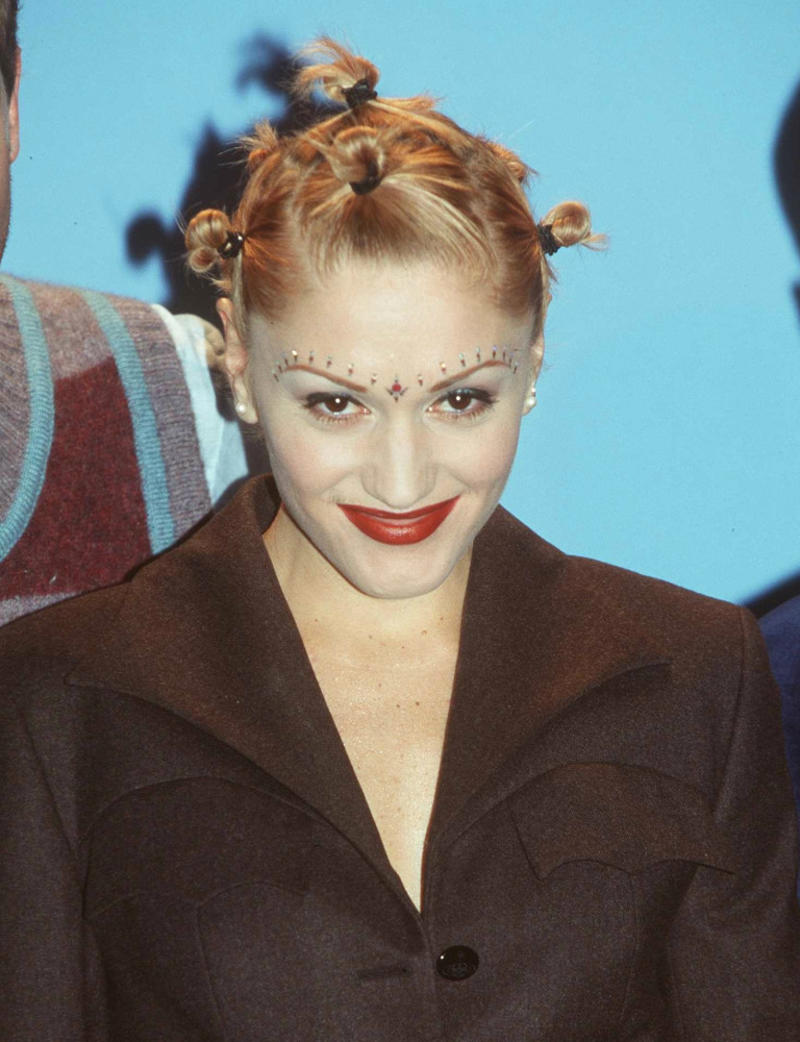 Gwen Stefani Gwen Stefani, Christina Aguilera, Justin Timberlake, Kirsten Dunst, Alicia Silverstone, Drew Barrymore, Leonardo DiCaprio, Courtney Love, Joseph Gordon-Levitt, Jennifer Aniston, Johnny Depp