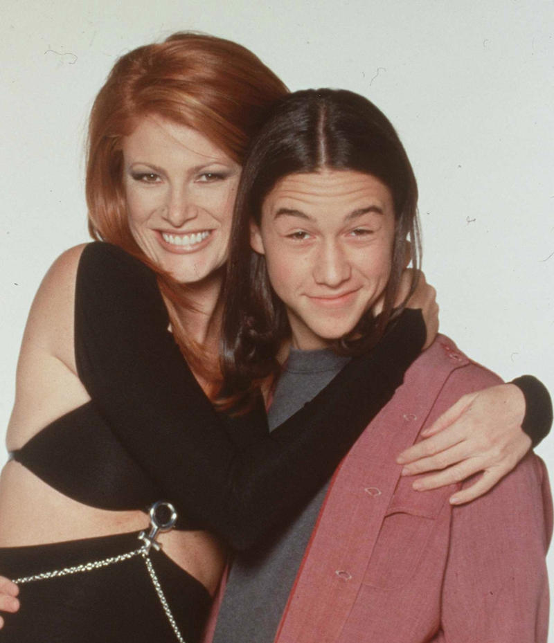 Joseph Gordon-Levitt Gwen Stefani, Christina Aguilera, Justin Timberlake, Kirsten Dunst, Alicia Silverstone, Drew Barrymore, Leonardo DiCaprio, Courtney Love, Joseph Gordon-Levitt, Jennifer Aniston, Johnny Depp
