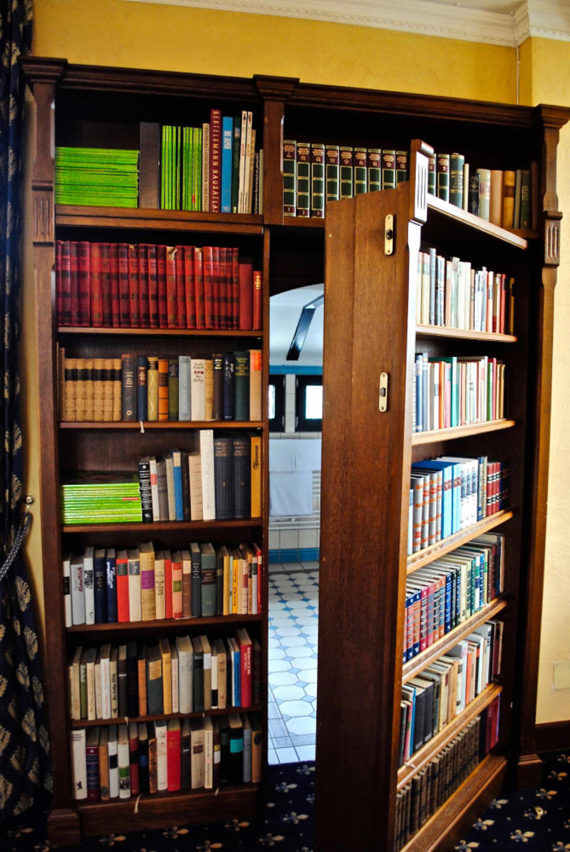 Bookcase Book with a secret compartment, Cereal box, Fake pipes, Toilet paper holder, Tissue box, Ironing board, Keep your safe, safe, In your children's rooms, Fake electrical socket, Vacuum cleaner, Mix it with clothes, Bury them, Air vents, Bookcase