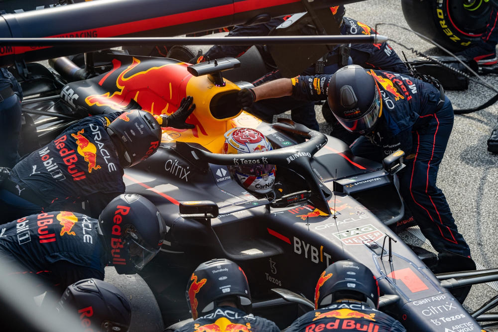 12. Red Bull Racing – 1.95 seconds (Sergio Pérez, Miami GP 2024) 15. Ferrari – 1.97 seconds (Sebastian Vettel, USA GP 2019), 13. Ferrari – 1.95 seconds (Charles Leclerc, Austrian GP 2024), 12. Red Bull Racing – 1.95 seconds (Sergio Pérez, Miami GP 2024), 9. Williams – 1.92 seconds (Felipe Massa, European GP 2016), 8. Red Bull Racing – 1.91 seconds (Pierre Gasly, British GP 2019), 7. McLaren – 1.90 seconds (Oscar Piastri, Mexican GP 2024), 5. Red Bull Racing – 1.88 seconds (Max Verstappen, German GP 2019), 4. Red Bull Racing – 1.86 seconds (Alex Albon, Portuguese GP 2020), 3. Red Bull Racing – 1.86 seconds (Max Verstappen, Russian GP 2020)
