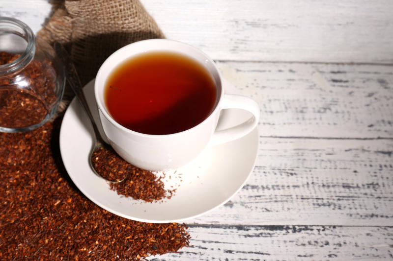 Rooibos Green tea, Darjeeling, Black tea, Chamomile tea, English breakfast tea, Longjing tea, Lemongrass tea, Yerba maté, Lotus tea, Lapsang souchong, Genmaicha, Hibiscus tea, Dong ding, Jasmine tea