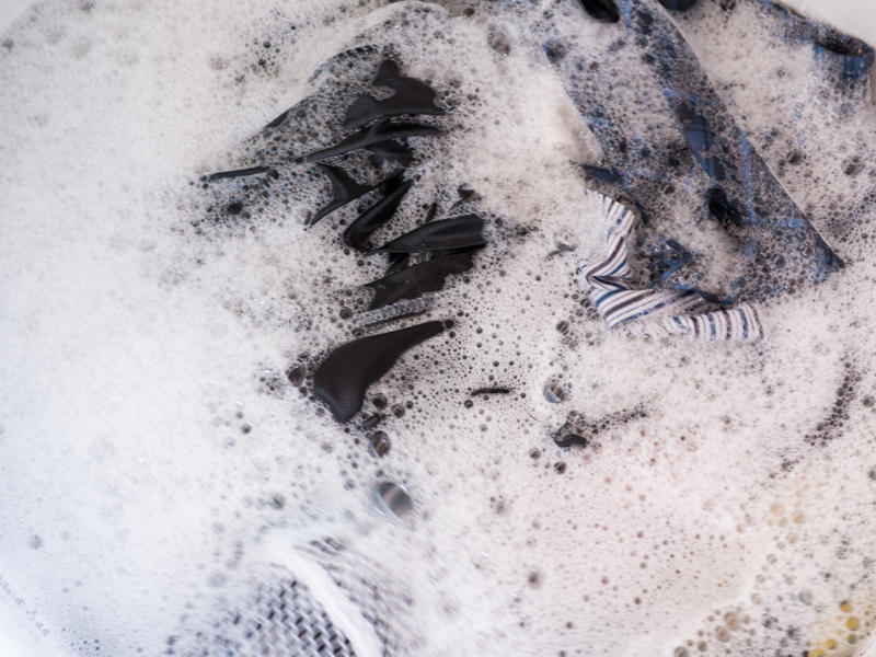 How to prevent smells Clean and serene, Getting started, Rubber gloves, Scrubbing brush, White vinegar, Washing machine cleaner tablets, Aggressive cleaning power, Filter cleaning, Inside the drum and machine exterior, Top loaders vs. front loaders, Cleaning mold, Be mindful with vinegar, How to prevent smells