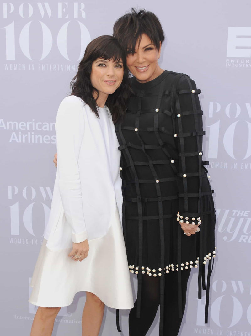 Emerald Fennell and Camilla Parker Bowles, Helen Mirren and Queen Elizabeth II, Angelina Jolie and Mariane Pearl, Will Smith and Muhammad Ali, Sandra Bullock and Leight Anne Tuohy, Brad Pitt and Billy Beane, Christian Bale and Dicky Eklund, Julia Roberts and Elizabeth Gilbert, Leonardo DiCaprio and Frank Abagnale Jr., Mark Wahlberg and Vince Papale, Reese Witherspoon and Cheryl Strayed, Selma Blair and Kris Jenner, Zoe Kazan and Emily Gordon, Brie Larson and Jeannette Walls, Jessica Chastain and Molly Bloom, Tatiana Maslany and Erin Hurley