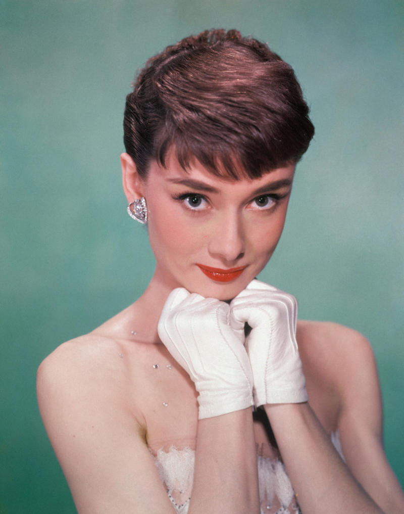 Audrey Hepburn Renée Zellweger, Bruce Willis, Audrey Hepburn, Megan Fox, Sylvester Stallone, Brad Pitt, Channing Tatum, John Wayne, Arnold Schwarzenegger, David Bowie, Kristen Stewart, Evangeline Lilly, Jeff Goldblum, Heath Ledger