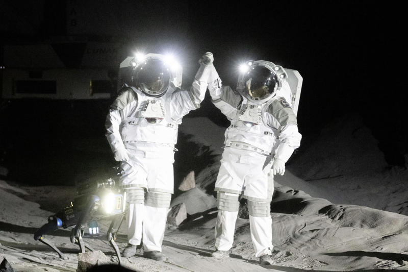 Will it remain a dream forever?, Weightlessness has health consequences, The aging process accelerates, NASA's radiation limit, The researchers' hypothesis, Mice on board the ISS, Holes in the femur, Some bone structures weren’t affected, Bone deterioration, Why radiation is an unlikely cause, Our human skeletons need gravity
