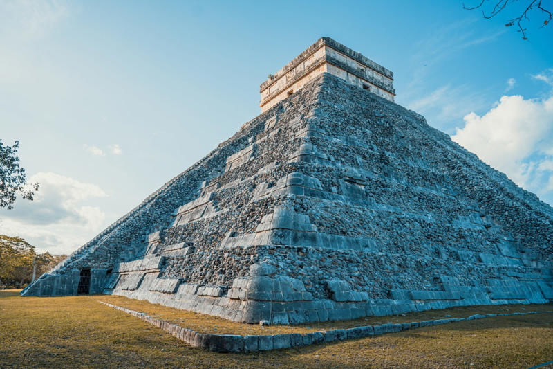 The Mayans had an end date for the planet but... A look at what scientists have to say, When will the world end?, Some claim to know the planet's expiry date, The Apocalypse of Saint John, The Mayans had an end date for the planet but..., ...it was just the end of an era, The end of the world (Ragnarök) according to the Vikings, Halley's Comet sparked panic in 1910, A gas that would end all life on Earth, The year 2000 came without any problems, A best-seller that predicted a failed end of the world, The author sold 5 million books but the rapture never came, The coming end of the world: Newton's prediction, Newton believed the world would end in 2060, A science-based apocalyptic prediction with a very specific date, Scientists thought overpopulation would cause the end of the world, The technological collapse of the year 2038, Just about as likely as Y2K, The asteroid that could collide with Earth in 2068, Safe for the next 100 years at least..., The end of the world will be between 3797 and 4011, Da Vinci included an apocalyptic prophecy in one of his paintings, Specific date of the Apocalypse hidden in 'The Last Supper', 5478-5480: the end according to Baba Vanga, Faith in the future