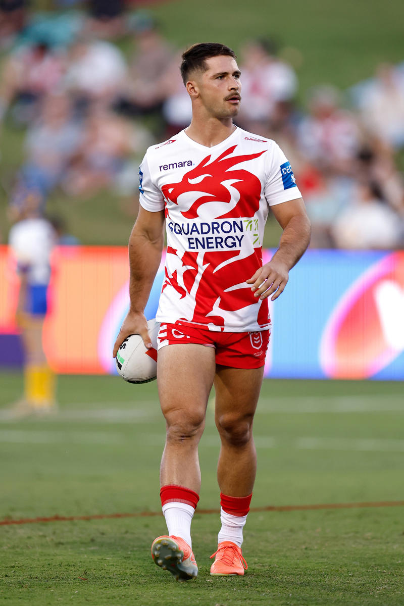 WHO IS THE LONG-TERM HALFBACK?, IS SHANE FLANAGAN'S JOB AS COACH SAFE?, WILL THE CLUB RE-SIGN ANYONE FOR 2027?, HOW DO THE DRAGONS RE-SHAPE THEIR FORWARD PACK?, CAN DANIEL ANDERSON STOP HISTORY REPEATING ITSELF?