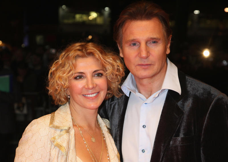 Liam Neeson Céline Dion, Liam Neeson, Courtney Love, Tom Ford, Natascha McElhone, Anna Nicole Smith, Yoko Ono, Patton Oswalt, Lauren Bacall, Elizabeth Taylor, John Travolta, Theodore Roosevelt, Hank Williams Jr., Queen Victoria, Thomas Jefferson