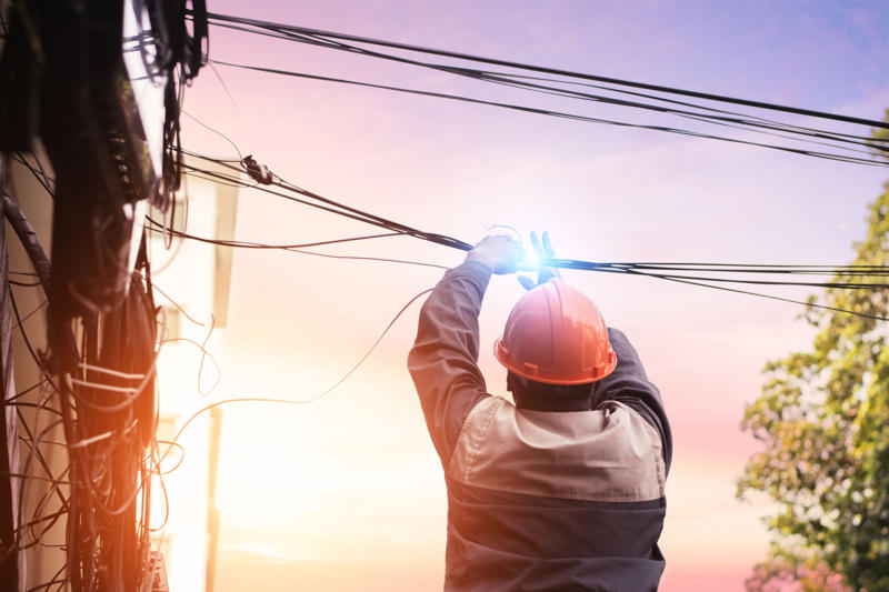 Electrocution, Radiation, Crucifixion, Freezing, Drowning, Heart attack, Pancreatic cancer, Boomslang, Lethal injection, Decompression sickness, Chlorine trifluoride (ClF3)