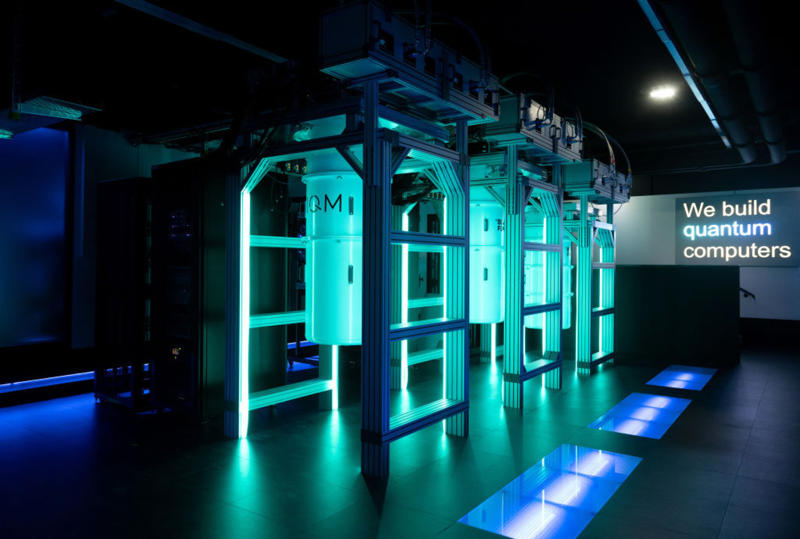 What is quantum computing?, How does it work?, Evolution, Big tech, Powerful processor, Applications, Dangerous in the wrong hands, Serious threat, Learn, then attack, Adding AI into the mix, Dangerous combo, Update needed, What to do?, Deep observability, Industry collaboration