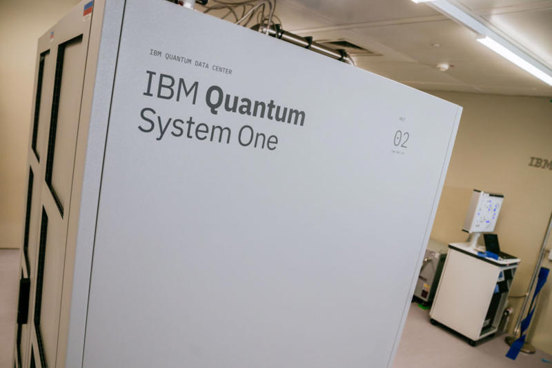What is quantum computing?, How does it work?, Evolution, Big tech, Powerful processor, Applications, Dangerous in the wrong hands, Serious threat, Learn, then attack, Adding AI into the mix, Dangerous combo, Update needed, What to do?, Deep observability, Industry collaboration