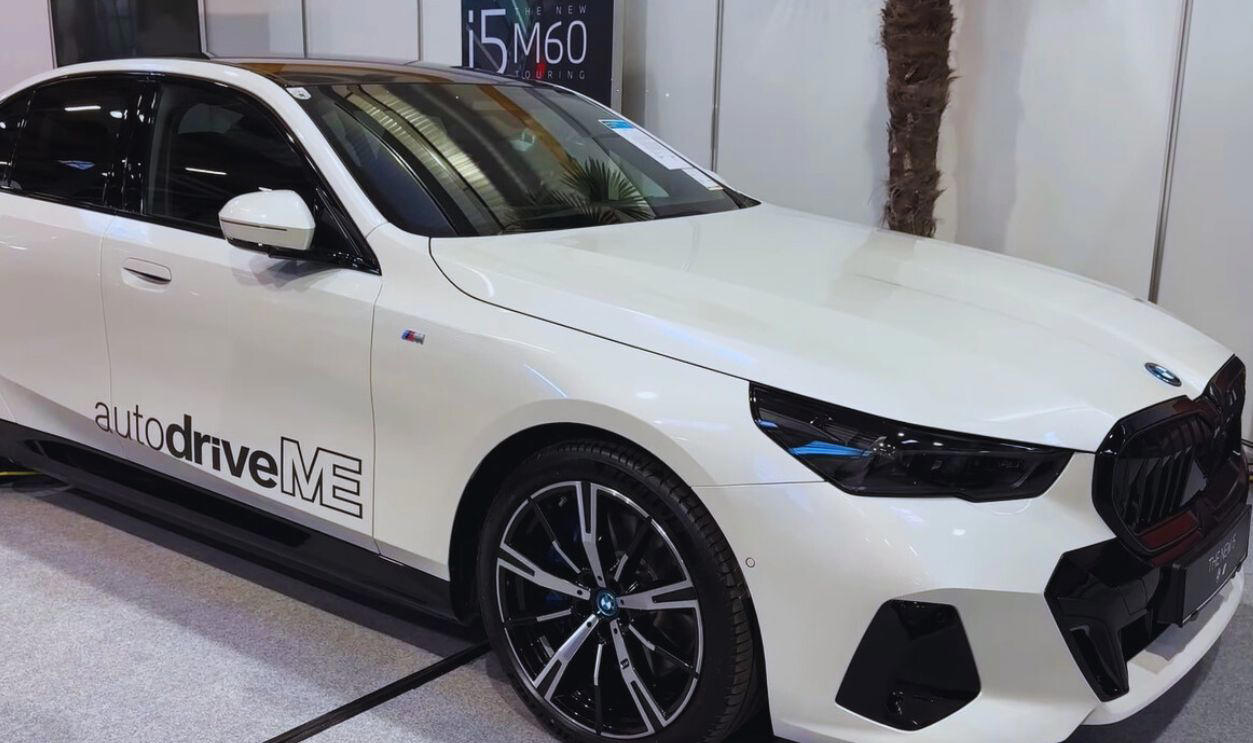 18. The 2025 BMW i5 (Cont.) 22. The Zeekr 7X, 22. The Zeekr 7X (Cont.), 21. The Cadillac Optiq V-Series, 21. The Cadillac Optiq V-Series (Cont.), 20. The 2025 Porsche Macan Turbo EV, 20. The 2025 Porsche Macan Turbo EV (Cont.), 19. The 2025 Rivian R1S, 19. The 2025 Rivian R1S (Cont.), 18. The 2025 BMW i5, 18. The 2025 BMW i5 (Cont.), 17. The 2025 Audi Q6 E-Tron, 17. The 2025 Audi Q6 E-Tron (Cont.), 16. The 2025 Genesis GV60, 16. The 2025 Genesis GV60 (Cont.), 15. The 2025 Audi Q8 E-Tron, 15. The 2025 Audi Q8 E-Tron (Cont.), 14. The 2025 Kia EV9, 14. The 2025 Kia EV9 (Cont.), 13. The 2025 Volvo EX90, 13. The 2025 Volvo EX90 (Cont.), 12. The 2025 Polestar 3, 12. The 2025 Polestar 3 (Cont.), 11. The 2025 Lucid Gravity, 11. The 2025 Lucid Gravity (Cont.), 10. The 2025 Cadillac Lyriq, 10. The 2025 Cadillac Lyriq (Cont.), 9. The 2025 Volvo C40, 9. The 2025 Volvo C40 (Cont.), 8. The 2025 Polestar 2, 8. The 2025 Polestar 2 (Cont.), 7. The 2025 Lexus RZ, 7. The 2025 Lexus RZ (Cont.), 6. The 2025 Jaguar I-Pace, 6. The 2025 Jaguar I-Pace (Cont.), 5. The 2025 Genesis Electrified G80, 5. The 2025 Genesis Electrified G80 (Cont.), 4. The 2025 Audi RS E-Tron GT, 4. The 2025 Audi RS E-Tron GT (Cont.), 3. The 2025 Porsche Taycan 4S, 3. The 2025 Porsche Taycan 4S Sets (Cont.), 2. The 2025 Tesla Model S, 2. The 2025 Tesla Model S (Cont.), 1. The 2025 Lucid Air, 1. The 2025 Lucid Air (Cont.)
