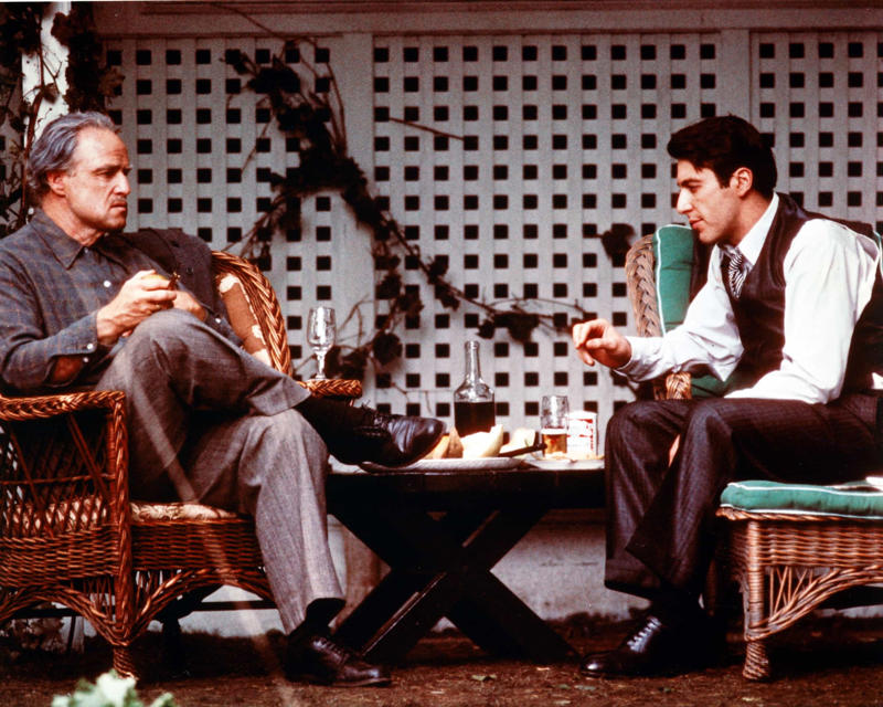 Marlon Brando, F. Murray Abraham, Christopher Lloyd, Sally Field, Max von Sydow, Anthony Hopkins, Michael J. Fox, Al Pacino, James Woods, Orson Welles, Melanie Griffith, Elizabeth Taylor
