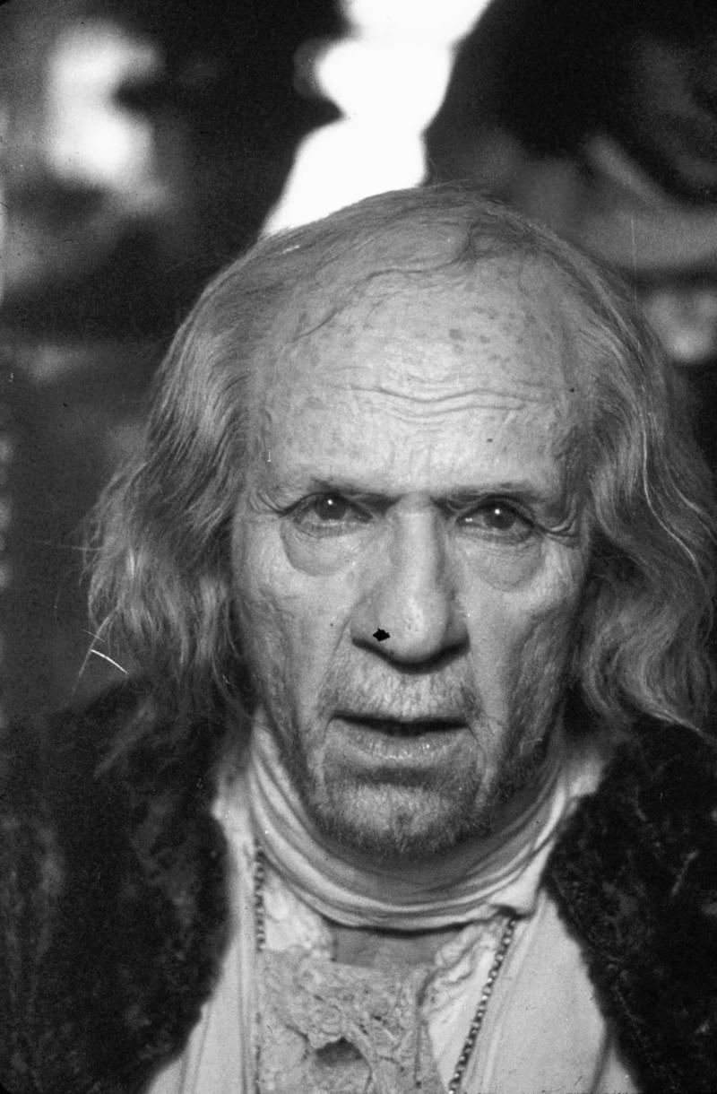Marlon Brando, F. Murray Abraham, Christopher Lloyd, Sally Field, Max von Sydow, Anthony Hopkins, Michael J. Fox, Al Pacino, James Woods, Orson Welles, Melanie Griffith, Elizabeth Taylor