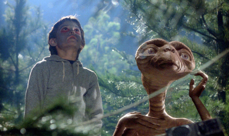 'E.T. 2: Nocturnal Fears' 'E.T. 2: Nocturnal Fears', 'Double V Vega', 'Ferris Bueller 2: Another Day Off', 'Con Airport', 'World War Z 2', 'Casablanca 2: Return to Casablanca', 'L.A. Confidential 2', 'Catwoman', 'The Mummy: Rise of the Aztec', 'Rambo 5', 'Ghostbusters III: Hellbent', 'Airplane III', 'Superman Lives', 'The Bodyguard 2', 'Freddy vs. Jason vs. Ash'