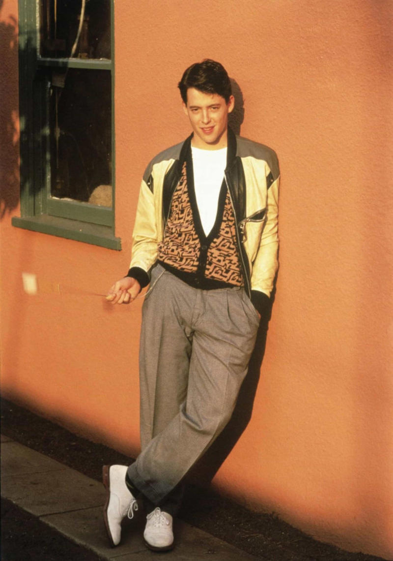 'Ferris Bueller 2: Another Day Off' 'E.T. 2: Nocturnal Fears', 'Double V Vega', 'Ferris Bueller 2: Another Day Off', 'Con Airport', 'World War Z 2', 'Casablanca 2: Return to Casablanca', 'L.A. Confidential 2', 'Catwoman', 'The Mummy: Rise of the Aztec', 'Rambo 5', 'Ghostbusters III: Hellbent', 'Airplane III', 'Superman Lives', 'The Bodyguard 2', 'Freddy vs. Jason vs. Ash'