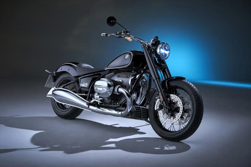 Daimler Reitwagen, Royal Enfield Bullet, Indian Scout, BSA Gold Star, Indian Chief, Harley-Davidson Sportster, Norton Commando, Harley-Davidson XR750, MV Agusta 750S, Ducati 750SS, Honda Gold Wing, Yamaha VMAX, Kawasaki Ninja H2R