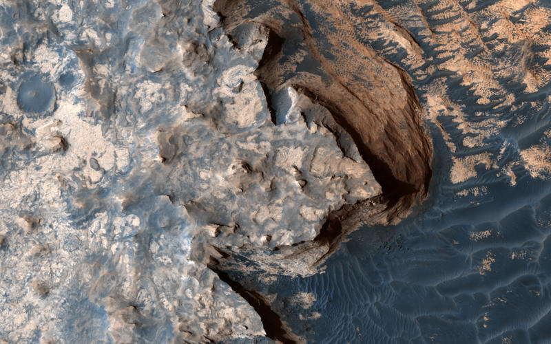 Mars is edgy A cosmic painting, Saturn's summer sunlight, A two-hour long solar flare, Twisted cosmic knot, An oldie but a goodie, ET goes home, The Great Red Spot, The Crab Nebula, A rare close-up of evidence of water on Mars, Meet Janus, Pandora, Enceladus, Rhea, and Mimas, A supermassive black hole, What 17,500 mph looks like, Jupiter's Northern Lights, Life on Mars, Mars is edgy, Stormy surface, Hurricane Irma from above, Superstar, Don't forget about Pluto!, Subtropical storms from space, The farthest individual star ever seen, Weird little things seen on Earth, Dwarf galaxy, Fires as seen from outer space, A cosmic sparkling ring, Views from the ISS, What outer space plasma looks like, You may recognize this from 'The Martian', Us, as seen from Saturn