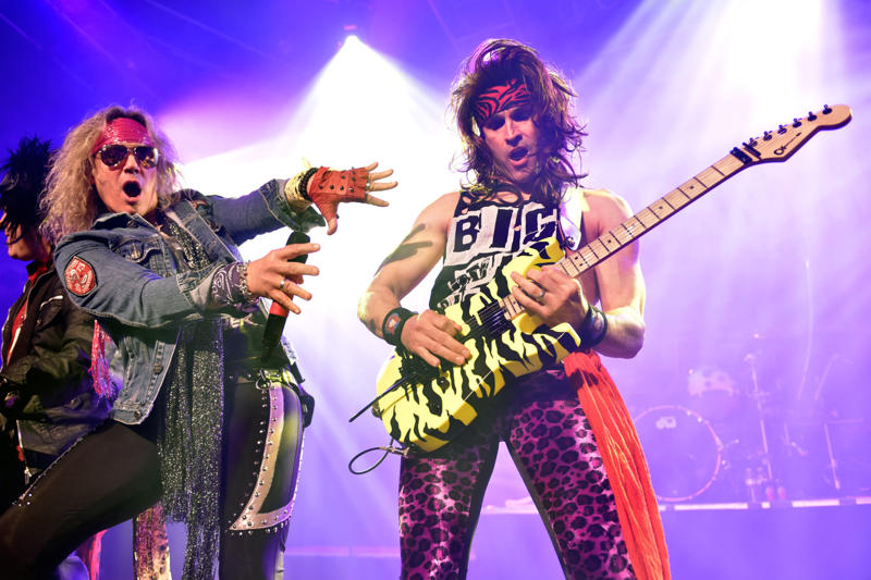 Glam metal Glam metal, Pop punk, Gangsta rap, Nu metal, Third wave ska, New wave, Post-punk, Trip hop