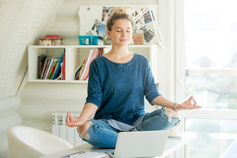Meditate Control your breathing, Meditate, Listen to music, Don't procrastinate, Take regular breaks, Beware of excesses, Drink tea, Stay hydrated, Cut down on alcohol, Switch off, Have set schedules, Buy a pet