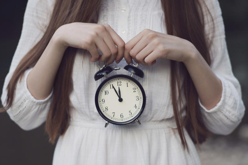 Have set schedules Control your breathing, Meditate, Listen to music, Don't procrastinate, Take regular breaks, Beware of excesses, Drink tea, Stay hydrated, Cut down on alcohol, Switch off, Have set schedules, Buy a pet