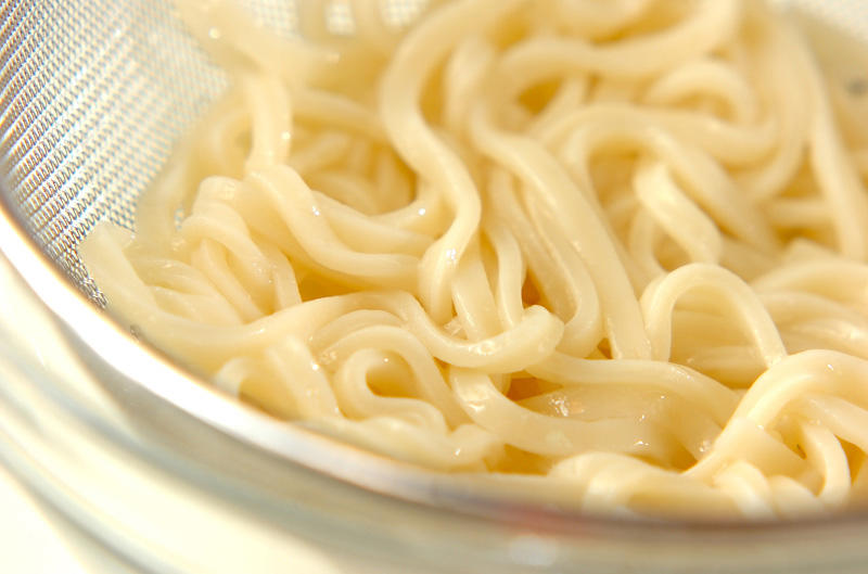 肉うどん すき焼き風, サバ缶で簡単ぶっかけうどん, 具だくさん冷やしうどん, そぼろあんかけうどん, 冷凍トマトの冷やしうどん