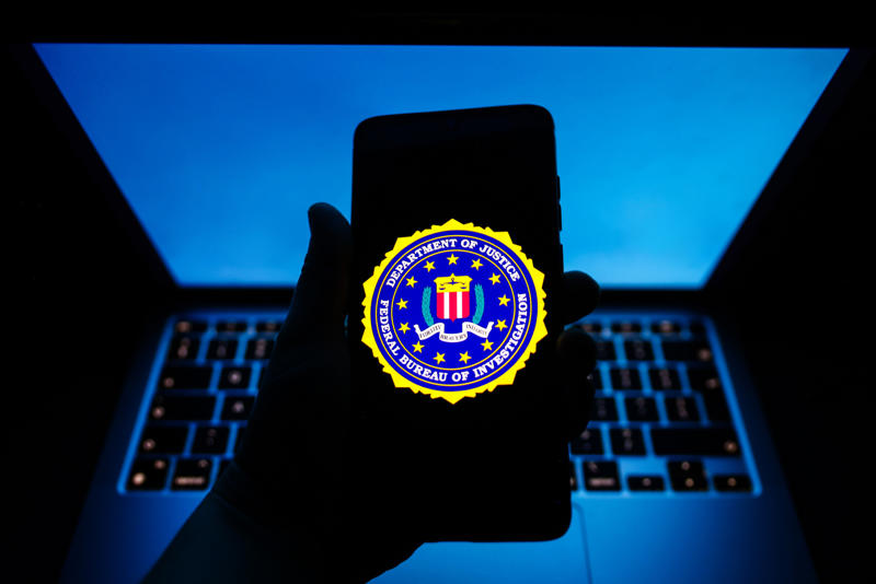 FBI issues warning FBI issues warning, Smishing and phishing, How does phishing work?, Email phishing, Spear phishing, What exactly is smishing?, Different methods of smishing, Prize or lottery scams, Urgent or emergency messages, Scrutinize your inbox, Be cautious, Get even on odd numbers, Use antivirus and anti-malware software