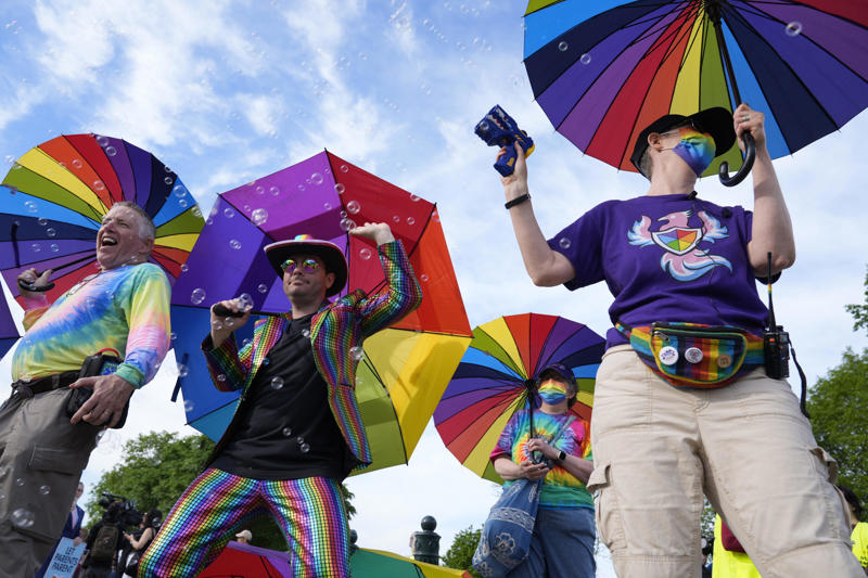 Handcuffed to a chair while his dreadlocks were shaved off, Jehovah's Witnesses and Seventh-day Adventists, Colorado and the gay wedding cake debate, Ruling for Amish built on to benefit other religions, `Clear pattern of preference for religious groups'