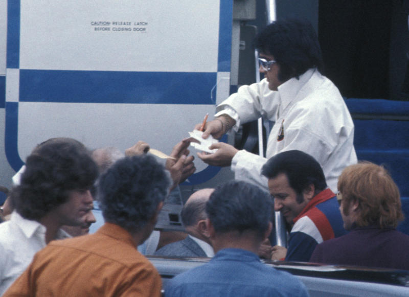 Who were the Memphis Mafia?, Just a few buddies, Meeting George Cline, Elvis in the military, Meeting Charlie Hodge, Origins of the name, A talent for writing an acting, Elvis and his bodyguards, Duties and responsibilities, Unhealthy influence, Elvis in decline, Health concerns, Hurt and betrayed, Faithful friend, Sonny West (1938–2017), Charlie Hodge (1934–2006), George C. Nichopoulos (1927–2016), Joe Esposito (1938–2016)