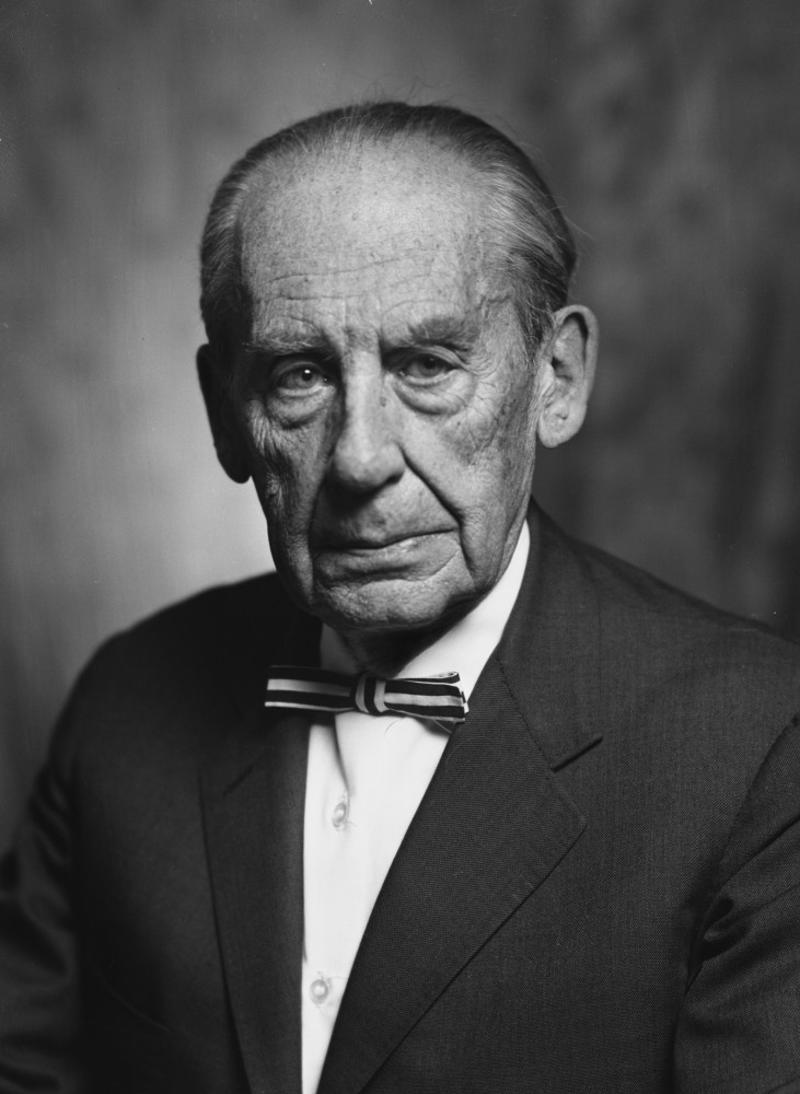 Walter Gropius (1883–1969) Where is Harvard located?, John Harvard (1607–1638), Harvard College, Harvard Yard, Cambridge and the Continental Army, Harvard alumni and the Declaration of Independence, Murder at Harvard, Richard Theodore Greener (1844–1922), Theodore William Richards (1868–1928), Walter Gropius (1883–1969), Harvard in the 1970s, Mikhail Gorbachev speaks at Harvard, Harvard Radcliffe Institute, Massachusetts Hall, Widener Library, Dunster House, Harvard's first Black president, Responses to antisemitism, Accusations of antisemitism