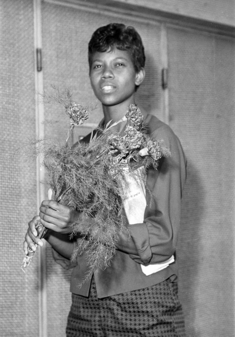 Ketanji Brown Jackson (1970–), Madeleine Albright (1937-2022), Anne Frank (1929–1945), Anita Garibaldi (1821–1849), Benazir Bhutto (1953–2007), Gertrude Ederle (1905–2003), Hedy Lamarr (1914–2000), Joan of Arc (1412–1431), Margaret Thatcher (1925–2013), Marie Curie (1867–1934), Mata Hari (1876–1917), Isabel, Princess Imperial of Brazil (1846–1921), Boadicea (?–c. 60 or 61 CE), Florence Nightingale (1820–1910), Josephine Baker (1906–1975), Clara Barton (1821–1912), Marilyn Monroe (1926–1962), Rosa Parks (1913–2005), Mary Shelley (1797–1851), Emmeline Pankhurst (1858–1928), Bessie Coleman (1892–1926), Eleanor Roosevelt (1884–1962), Ella Fitzgerald (1917–1996), Indira Ghandi (1917–1984), Audrey Hepburn (1929–1993), Coretta Scott King (1927–2006), Helen Keller (1880–1968), Virginia Woolf (1882–1941), Anna Freud (1895–1982), Hattie McDaniel (1895–1952), Catherine the Great (1729–1796), Jane Addams (1860–1935), Shirley Temple (1928–2014), Dorothea Lange (1895–1965), Jane Austen (1775–1817), Queen Victoria (1819–1901), Billie Holiday (1915–1959), Emily Dickinson (1830–1886), Coco Chanel (1883–1971), Babe Didrikson Zaharias (1911–1956), Betty Friedan (1921–2006), Wangari Maathai (1940–2011), Elizabeth I (1533–1603), Wilma Rudolph (1940–1994), Katharine Hepburn (1907–2003), Estée Lauder (1908–2004), Harriet Beecher Stowe (1811–1896), Madam C. J. Walker (1867–1919), Aretha Franklin (1942–2018)