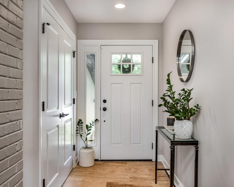 Check for mold, Vacuum the floors, Dust visible spots, Empty walls, The entryway, The scent, Clean your windows, Give your kitchen a quick clean, Do the laundry and change linens, Don't professionally clean your carpets, Skip cleaning out closets, Don't clean the laundry room, Don't pick up every last toy, Skip organizing the refrigerator