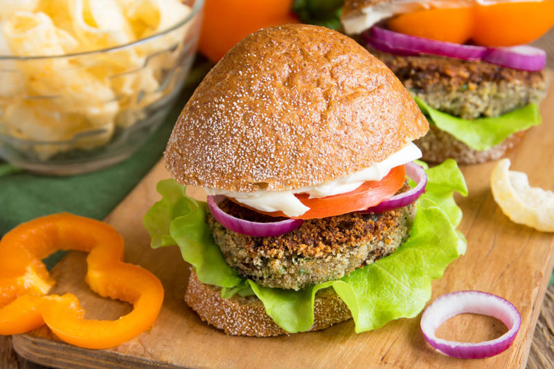 18. Canada – Veggie suggestion: beluga lentil burger 20. Finland – Veggie suggestion: kesäkeitto,, 18. Canada – Veggie suggestion: beluga lentil burger, 17. Australia – Veggie suggestion: roasted pumpkin, 16. Indonesia – Veggie suggestion: jackfruit tacos, 14. Sri Lanka – Veggie suggestion: idlis, 12. Liberia – Veggie suggestion: jollof rice, 11. India – Veggie suggestion: palak paneer, 10. Botswana – Veggie suggestion: chakalaka, 9. United Kingdom – Veggie suggestion: halloumi cheese, 8. Solomon Islands – Veggie suggestion: cassava, 6. Singapore – Veggie suggestion: Nyonya-style spring rolls, 4. São Tomé and Príncipe – Veggie suggestion: canjica, 2. Thailand – Veggie suggestion: stir-fried tofu